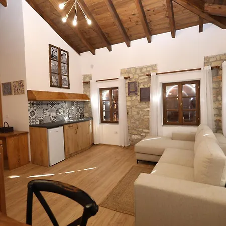 Hera Guest Haus Apartament *