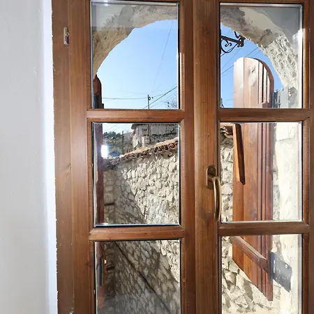 Hera Guest Haus Apartmán Berat